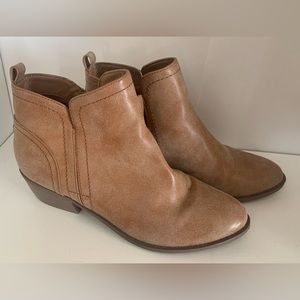 G by Guess womens ankle bootie sz 8